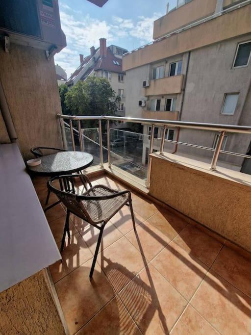 Cozy Central Apartment In Outskirts Of Old Sofia Exterior foto
